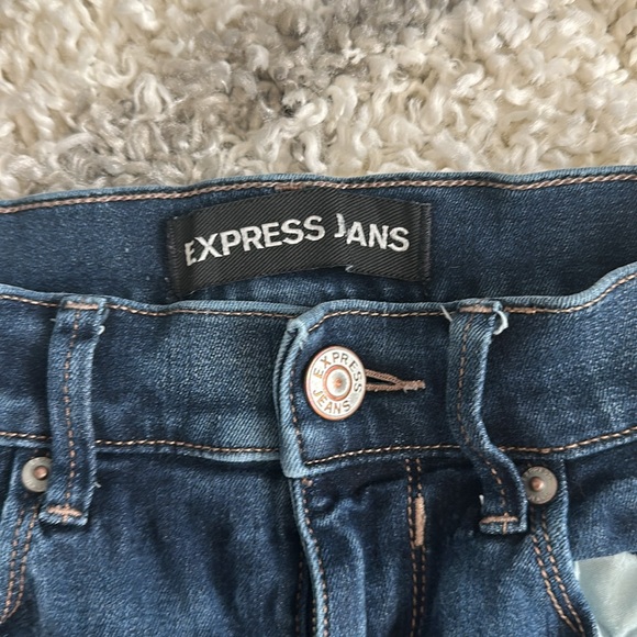 Express Distressed Jeans - Picture 3 of 11